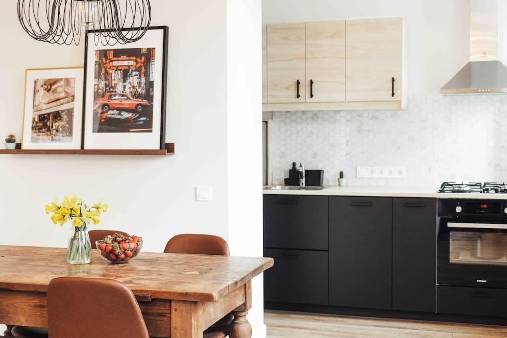 Avotu New And Cozy Place Riga Bagian luar foto